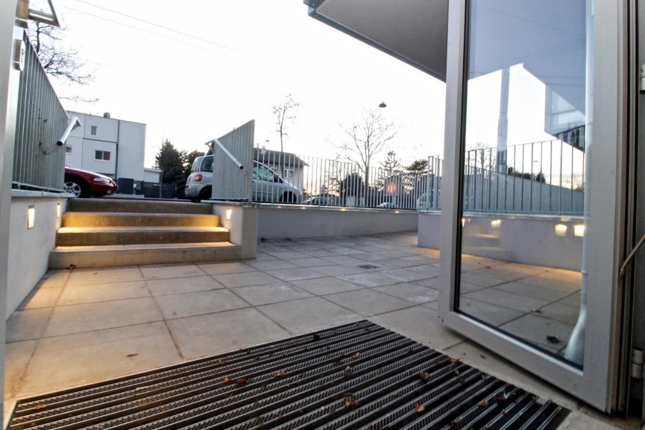 Balcony/Pool/Free Parking Garage Studio Wien Exterior foto