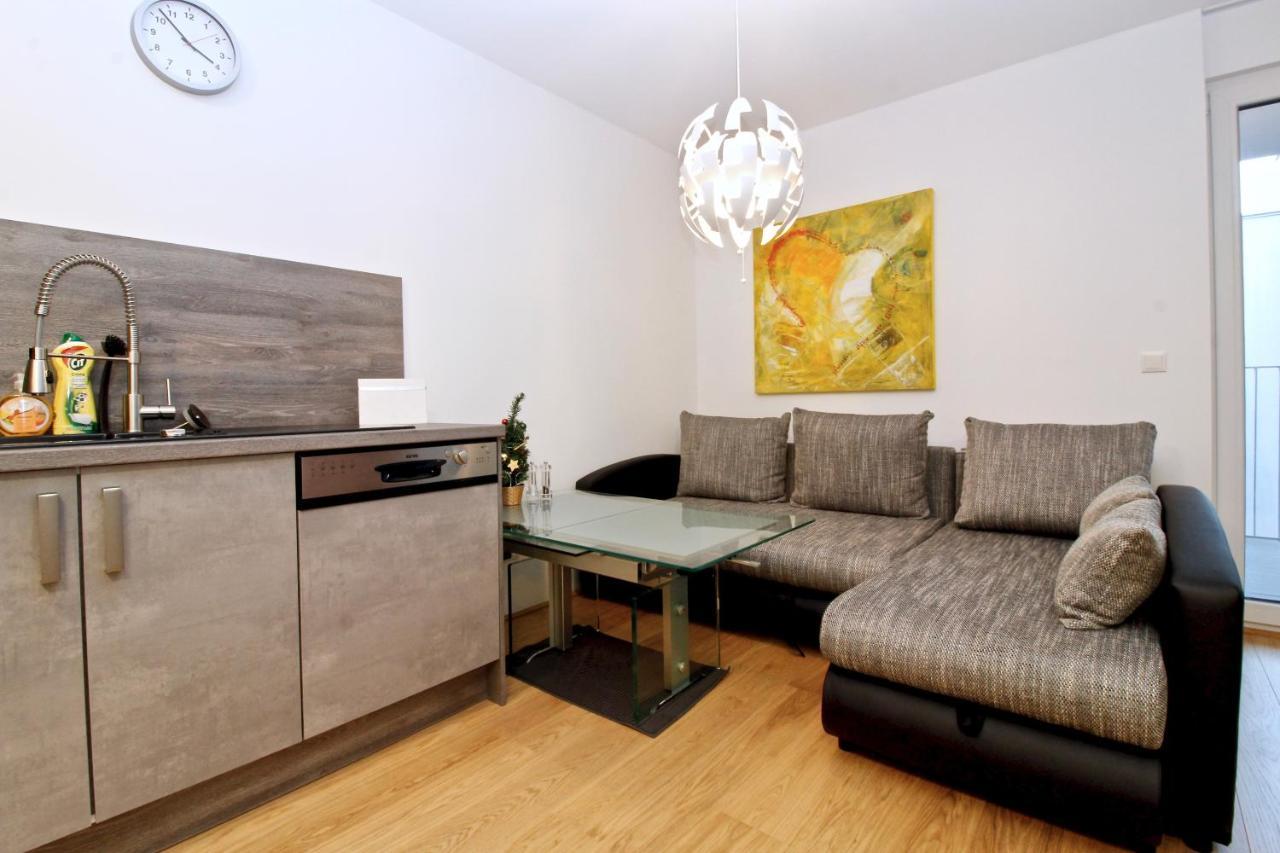 Balcony/Pool/Free Parking Garage Studio Wien Exterior foto
