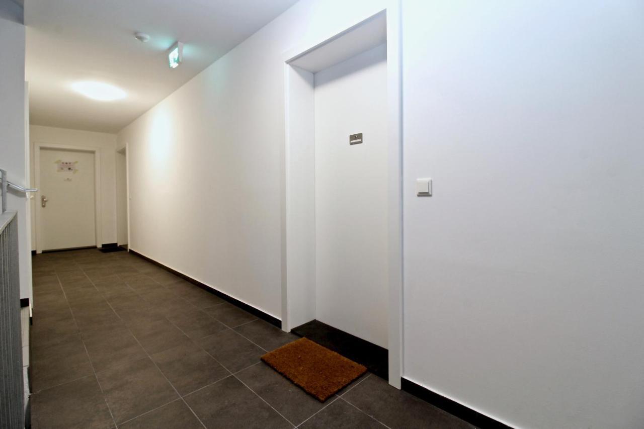 Balcony/Pool/Free Parking Garage Studio Wien Exterior foto