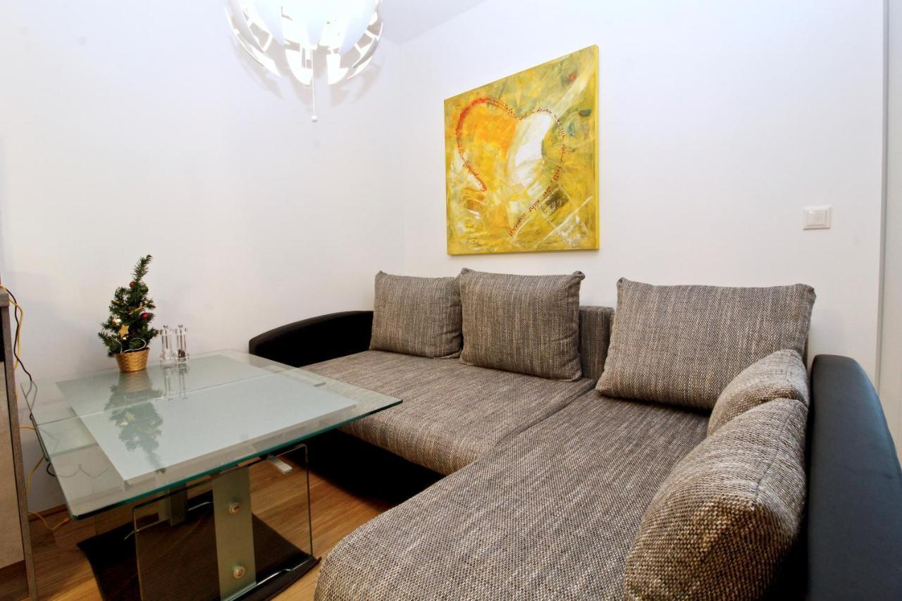 Balcony/Pool/Free Parking Garage Studio Wien Exterior foto